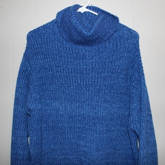 Free People Eleven Turtleneck Longline Knit Sweater Blue Small - Picture 2 of 3